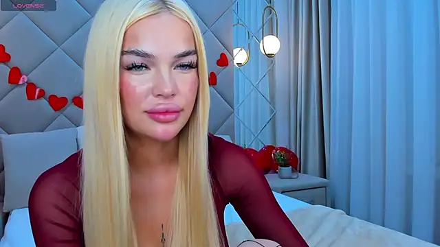 Snapshot of Angel_Sapphire_ chatting on 02.26.25 Angel Sapphire online show from 02.26.25