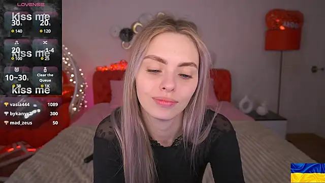 ChloeBrightt online show from 03.19.25