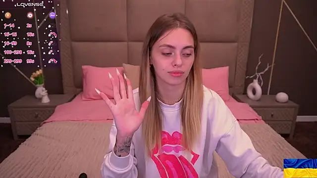 ChloeBrightt online show from 10.24.25