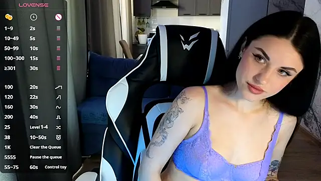 Mary   Moore online show from 03.22.25