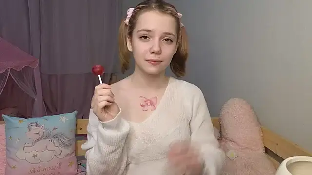 PrincessLittleKiki online show from 03.17.26