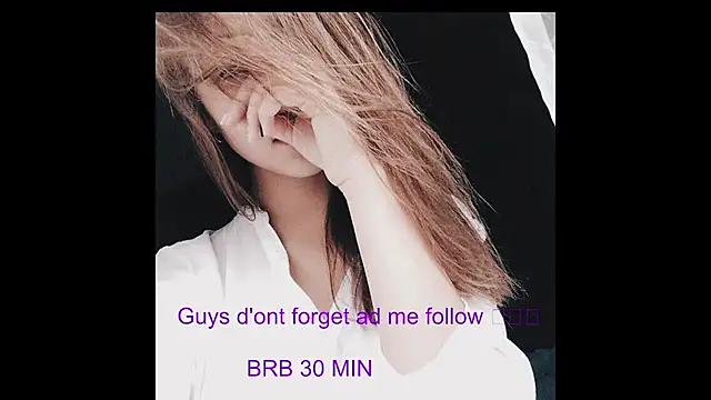 Snapshot of _JustmeHere_ chatting on 10.18.25 JustmeHere online show from 10.18.25