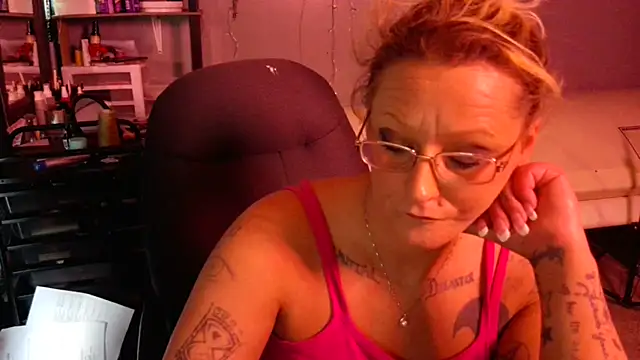 Lisalovely6981 online show from 01.26.25