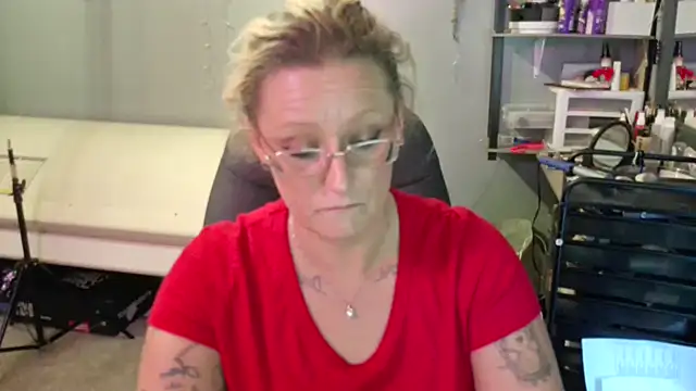 Lisalovely6981 online show from 01.29.25