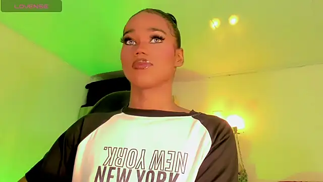 naomy  xx online show from 03.31.26