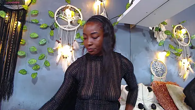 ItsVenuss online show from 03.10.25