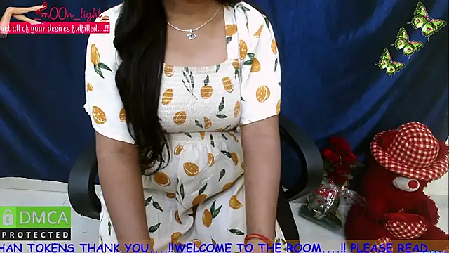 Snapshot of _mOOn_light_ chatting on 02.08.25 mOOn light online show from 02.08.25