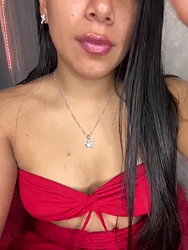 LinnaGardenia online show from 03.16.25