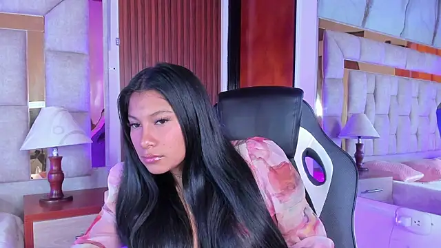 Snapshot of LinnaGardenia chatting on 01.11.26 LinnaGardenia online show from 01.11.26