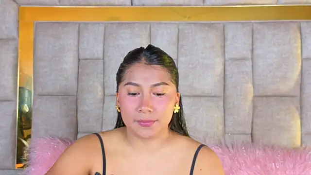 Snapshot of LinnaGardenia chatting on 02.13.26 LinnaGardenia online show from 02.13.26