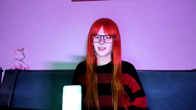 Snapshot of sashakiss99 chatting on 10.04.25 sashakiss99 online show from 10.04.25