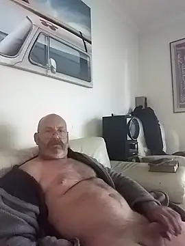 iambradz online show from 02.20.25