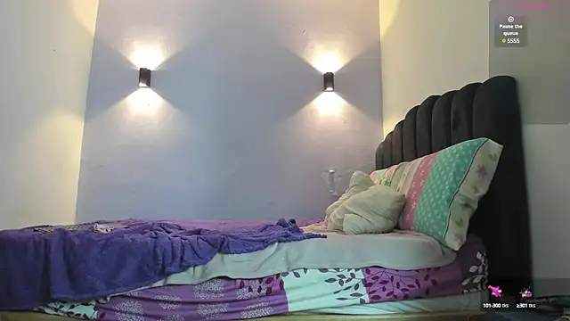 Sofia Clauss  online show from 01.16.25