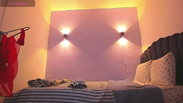 Sofia Clauss  online show from 03.08.25