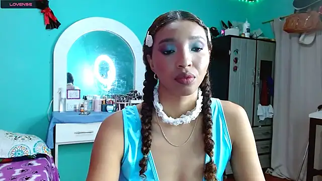 Snapshot of sensitive_brunette chatting on 11.12.25 sensitive brunette online show from 11.12.25