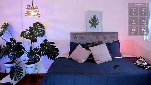 Snapshot of Tom_cooper_ chatting on 11.06.25 Tom cooper online show from 11.06.25