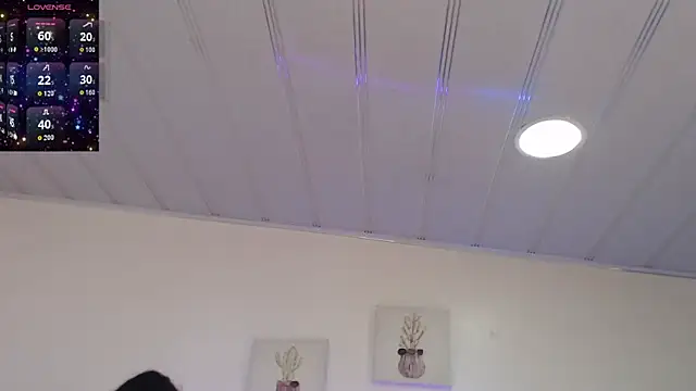 Snapshot of candy_lux_ chatting on 04.22.26 candy lux online show from 04.22.26