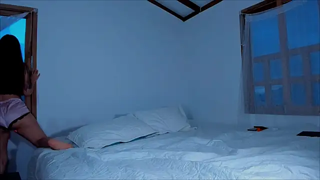 Snapshot of Lauren_A chatting on 03.08.25 Lauren A online show from 03.08.25