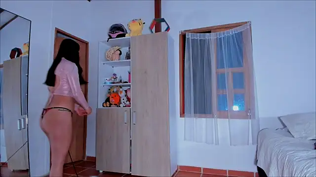 Snapshot of Lauren_A chatting on 03.19.25 Lauren A online show from 03.19.25