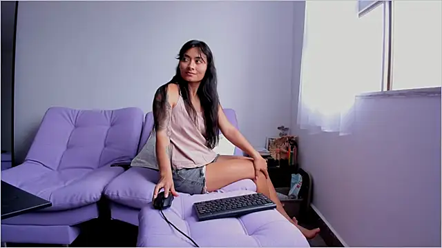 Snapshot of Lauren_A chatting on 09.12.25 Lauren A online show from 09.12.25