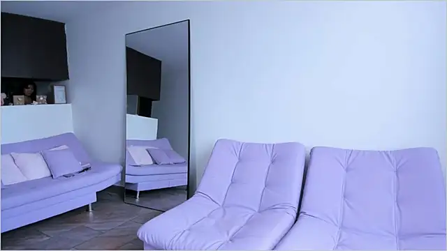 Snapshot of Lauren_A chatting on 09.17.25 Lauren A online show from 09.17.25