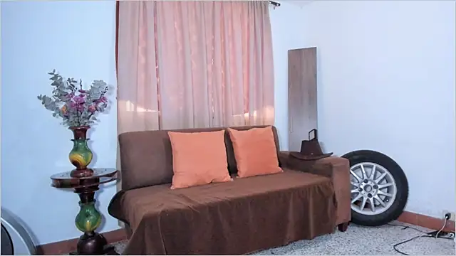 Snapshot of Lauren_A chatting on 10.22.25 Lauren A online show from 10.22.25