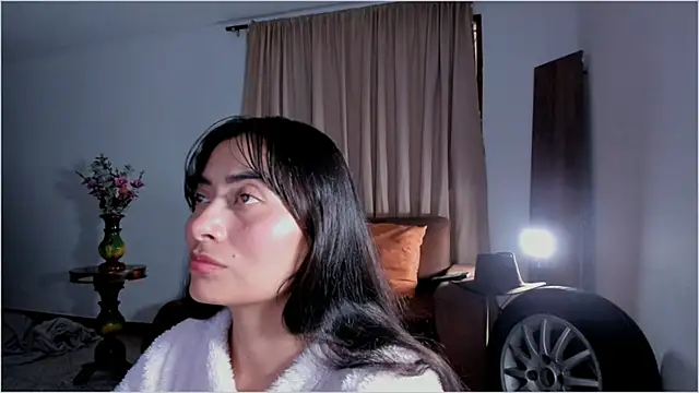 Snapshot of Lauren_A chatting on 10.23.25 Lauren A online show from 10.23.25