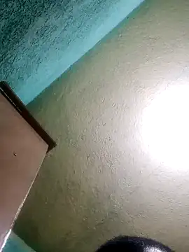 Snapshot of crowten chatting on 12.08.24 crowten online show from 12.08.24