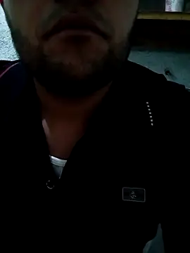 Snapshot of crowten chatting on 12.15.25 crowten online show from 12.15.25