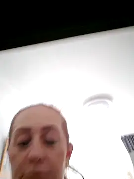 AvaLloyd online show from 02.25.25