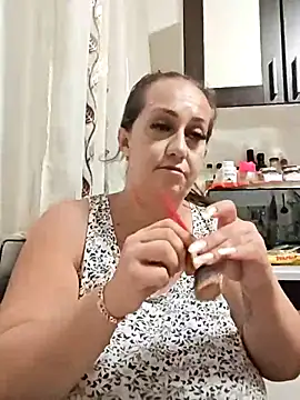 AvaLloyd online show from 09.25.25