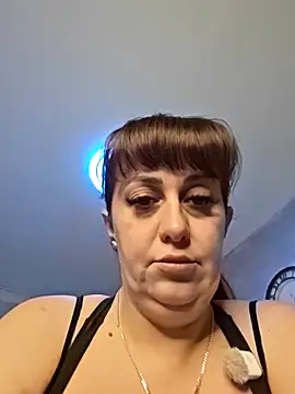 AvaLloyd online show from 01.08.26