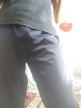 Snapshot of BadBoySmoker7070 chatting on 03.04.25 BadBoySmoker7070 online show from 03.04.25