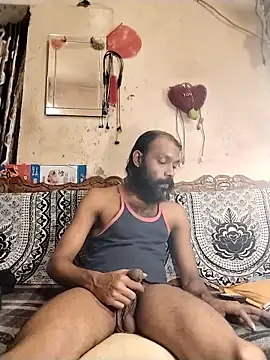 Snapshot of BadBoySmoker7070 chatting on 10.04.25 BadBoySmoker7070 online show from 10.04.25