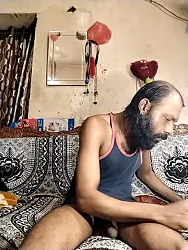 Snapshot of BadBoySmoker7070 chatting on 10.05.25 BadBoySmoker7070 online show from 10.05.25