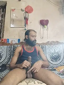 Snapshot of BadBoySmoker7070 chatting on 10.08.25 BadBoySmoker7070 online show from 10.08.25