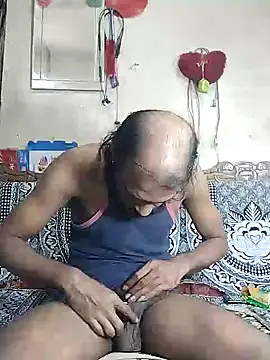 Snapshot of BadBoySmoker7070 chatting on 10.18.25 BadBoySmoker7070 online show from 10.18.25