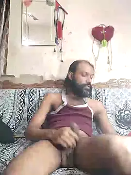 Snapshot of BadBoySmoker7070 chatting on 11.08.25 BadBoySmoker7070 online show from 11.08.25