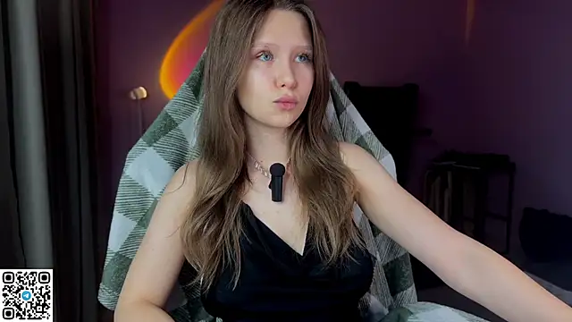 Snapshot of Ameliia_castro chatting on 11.09.25 Ameliia castro online show from 11.09.25