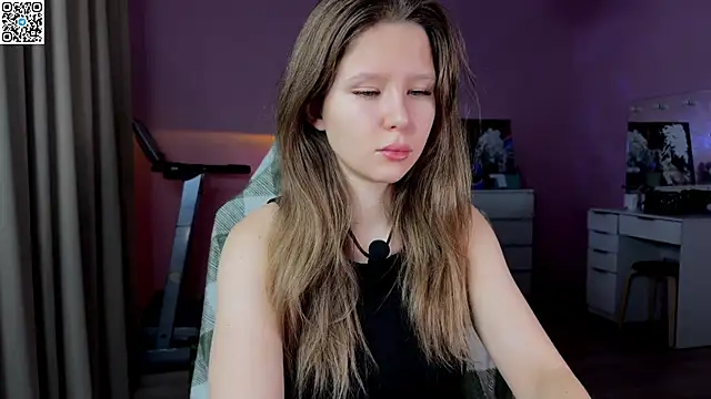 Snapshot of Ameliia_castro chatting on 11.19.25 Ameliia castro online show from 11.19.25