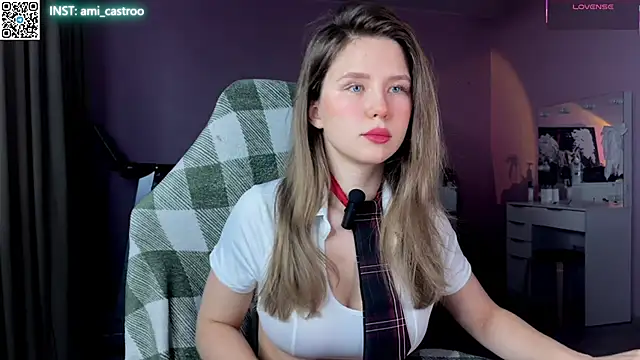 Snapshot of Ameliia_castro chatting on 12.02.25 Ameliia castro online show from 12.02.25