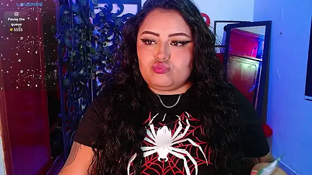 Snapshot of moon_sunflower chatting on 11.24.25 moon sunflower online show from 11.24.25