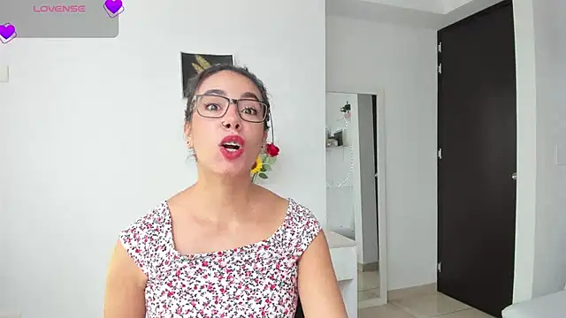 Snapshot of susana_monroy chatting on 07.16.26 susana monroy online show from 07.16.26