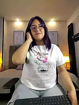 sweet--emily online show from 01.31.25