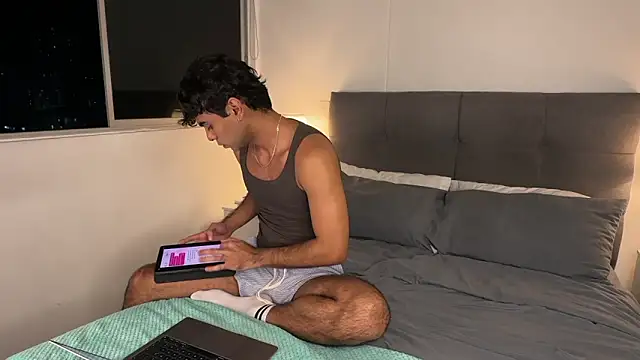 Snapshot of oliversstream chatting on 02.12.25 oliversstream online show from 02.12.25