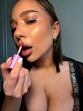 CardiSweetBaby online show from 09.29.25