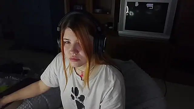 Alexa Fishex online show from 11.25.25