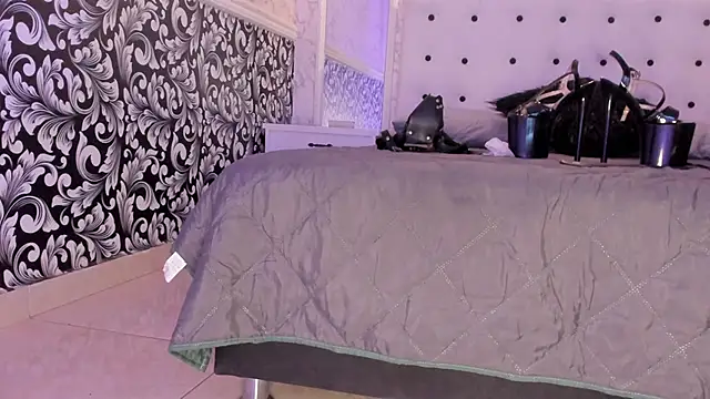 Foxy Slave online show from 01.29.25