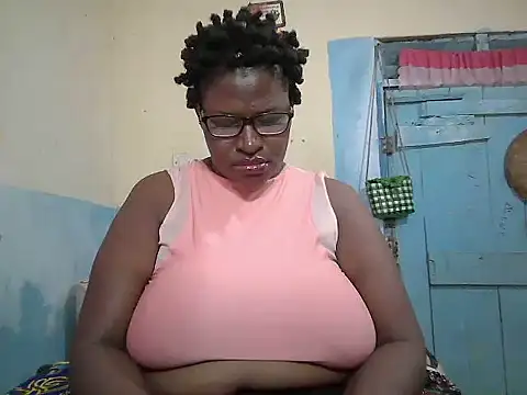 Snapshot of sexy_bigboobss chatting on 07.17.26 sexy bigboobss online show from 07.17.26
