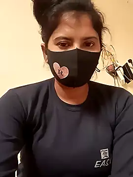 Snapshot of Cute_Nipa chatting on 12.23.24 Cute Nipa online show from 12.23.24